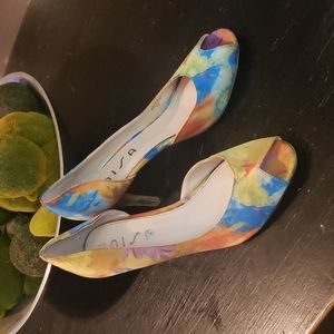 UNISA multi-color satin heels 9 1/2.